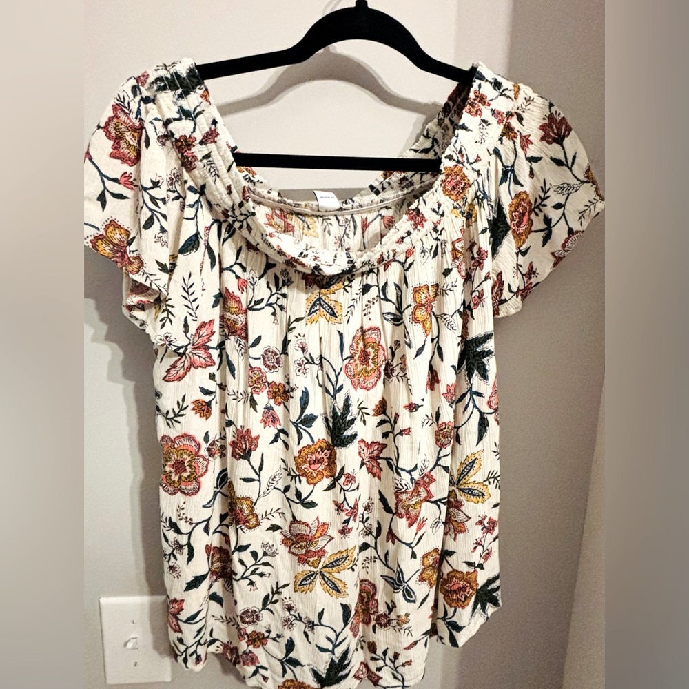 Old Navy off the Shoulder Floral Blouse Women’s Large